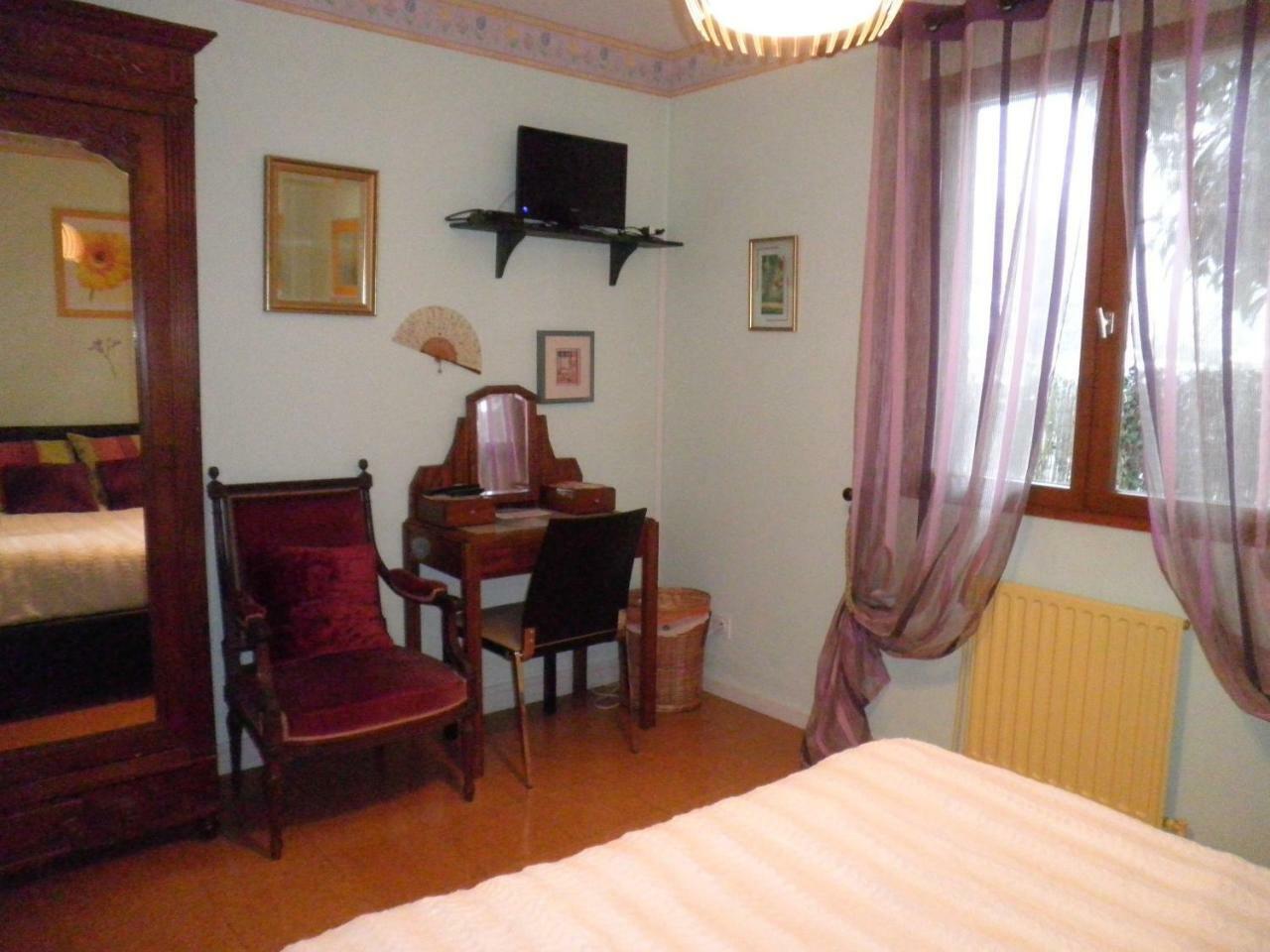 Chambres D'Hotes Les Nefliers Амбоаз Екстериор снимка